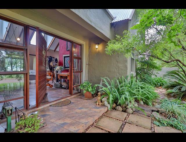 3 BEDROOM HOUSE SOLD IN THE COVES